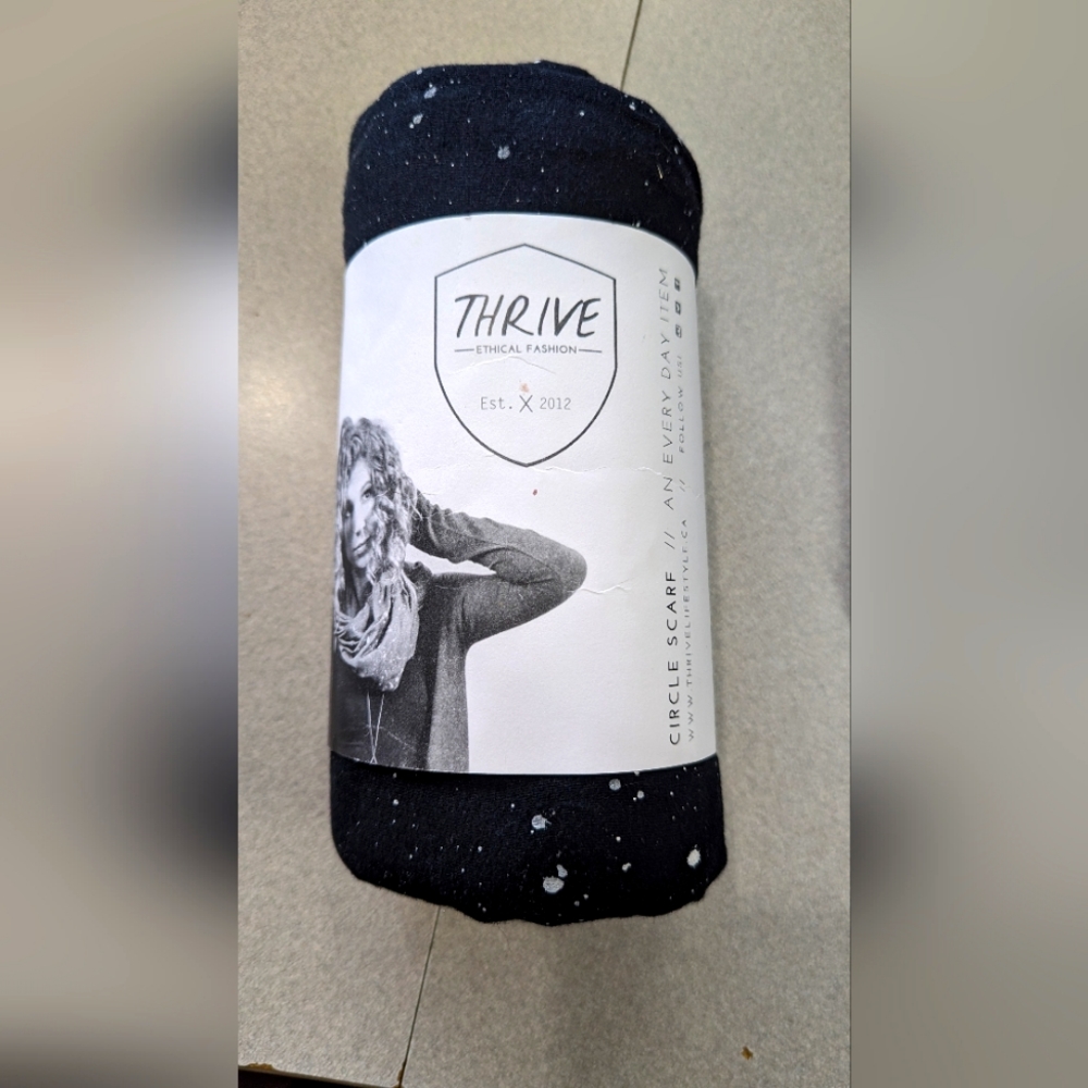 Thrive Equinox Scarf - Black Galaxy